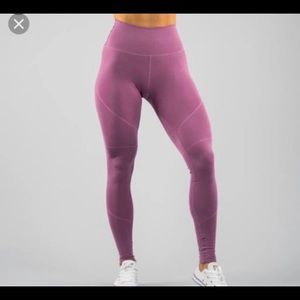 Alphalete mauve leggings